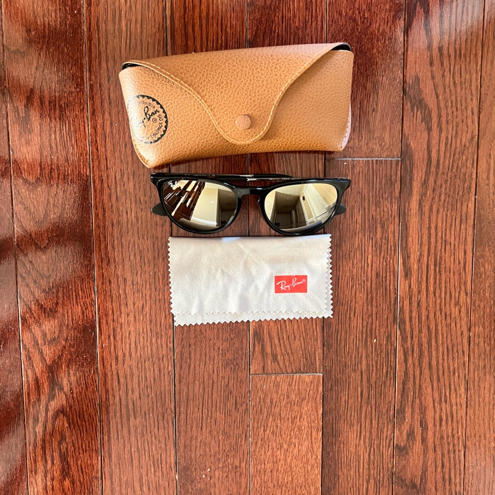 Ray-Ban chrome mirrored sunglasses